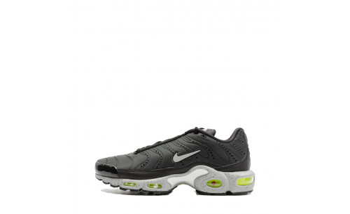 NIKE Baskets Nike AIR MAX PLUS PREMIUM