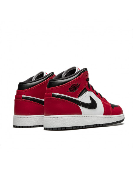 red jordan 1 junior