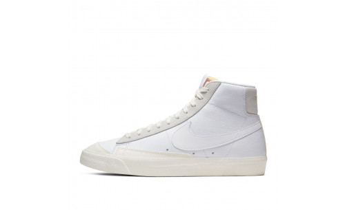 NIKE Basket Nike BLAZER MID '77 VINTAGE
