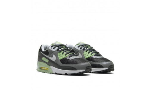 NIKE Basket Nike AIR MAX 90 2