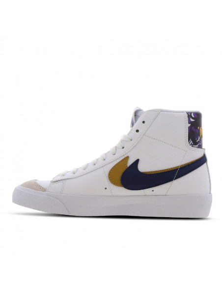 NIKE Basket Nike BLAZER MID '77 SE Junior