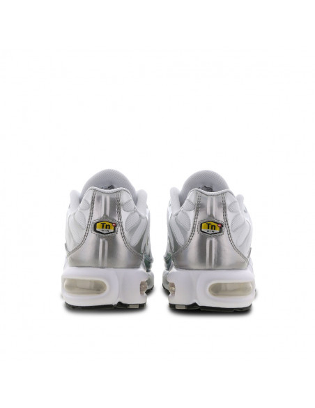 NIKE Basket Nike AIR MAX PLUS