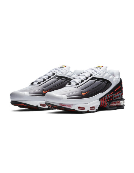 NIKE Basket Nike AIR MAX PLUS 3